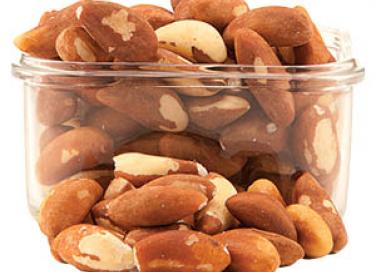 Image https://www.naturalgrocers.com/sites/default/files/styles/card_view_large/public/2018-04/top-ten-nutrition-trends-2-Brazil-nuts.jpg?itok=TBNROS7A