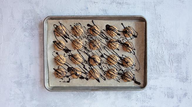 Image https://www.naturalgrocers.com/sites/default/files/styles/search_card/public/media_images/15599_Chocolate_Drizzled_Cherry_Macaroons_Web_Recipe_Feature_1024x587.jpg?itok=f_g86G2T